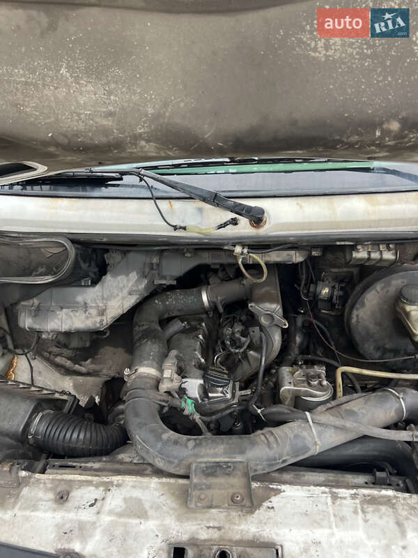 Грузовой фургон Mercedes-Benz Sprinter 1999 в Львове