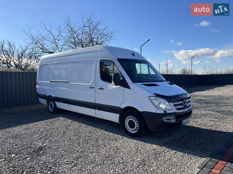 Вантажний фургон Mercedes-Benz Sprinter 2011 в Виноградові