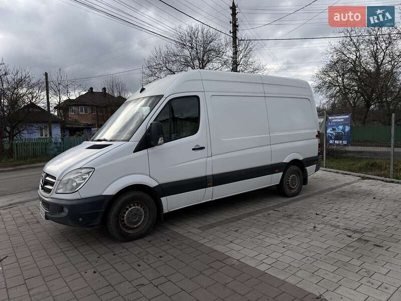 Вантажний фургон Mercedes-Benz Sprinter 2013 в Хмельницькому