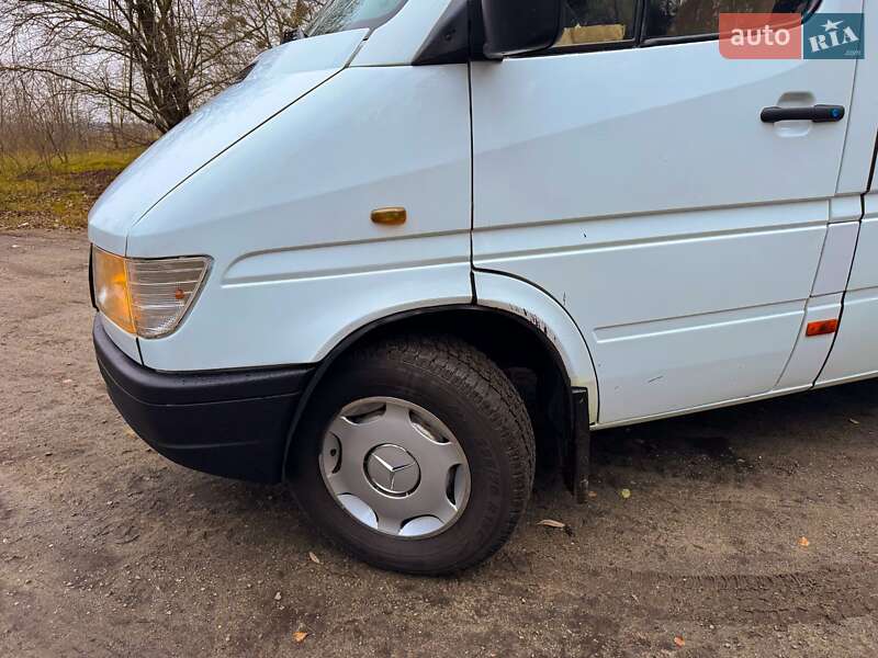 Микроавтобус Mercedes-Benz Sprinter 1999 в Буче