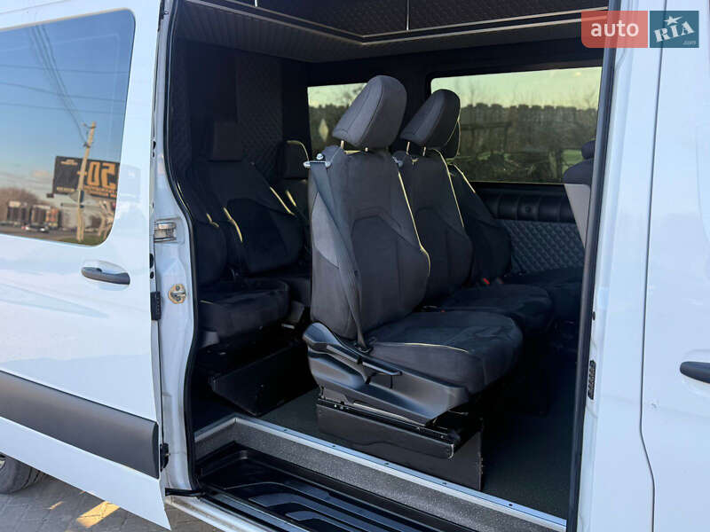Минивэн Mercedes-Benz Sprinter 2019 в Львове