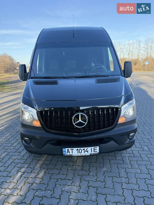 Мікроавтобус Mercedes-Benz Sprinter 2013 в Тлумачі