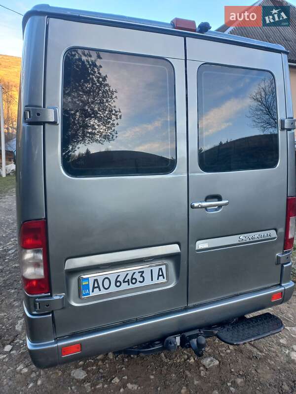 Минивэн Mercedes-Benz Sprinter 2006 в Воловце