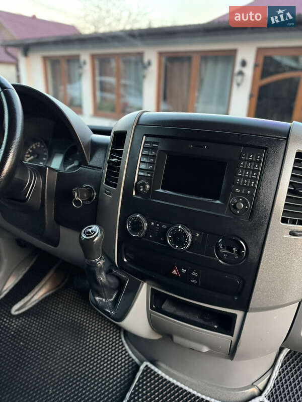 Грузопассажирский фургон Mercedes-Benz Sprinter 2015 в Иршаве фото 27 Грузопассажирский фургон Mercedes-Benz Sprinter 2015 в Иршаве
