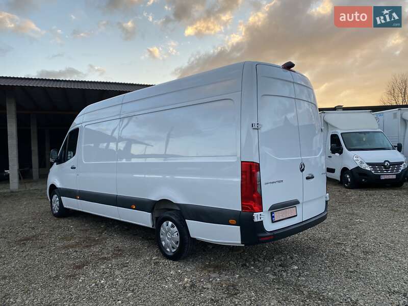 Грузовой фургон Mercedes-Benz Sprinter 2022 в Хусте