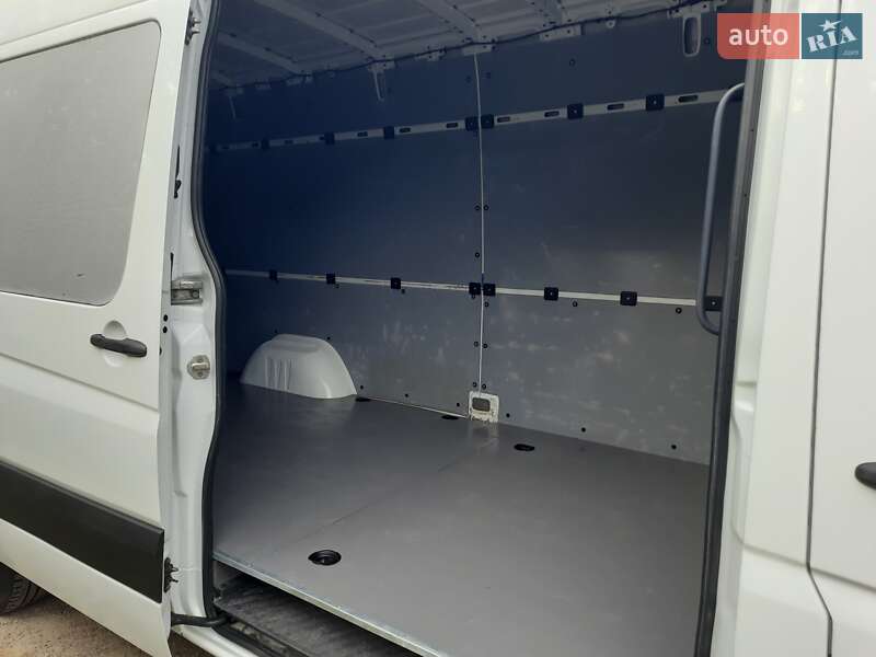 Грузовой фургон Mercedes-Benz Sprinter 2012 в Черновцах