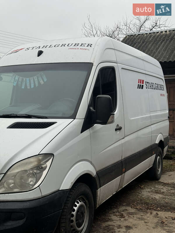 Микроавтобус грузовой (до 3,5т) Mercedes-Benz Sprinter 2012 в Киеве
