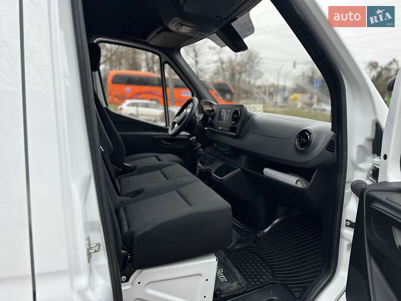 Грузовой фургон Mercedes-Benz Sprinter 2022 в Ровно фото 17 Грузовой фургон Mercedes-Benz Sprinter 2022 в Ровно