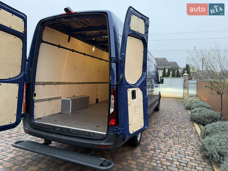 Грузовой фургон Mercedes-Benz Sprinter 2021 в Черновцах
