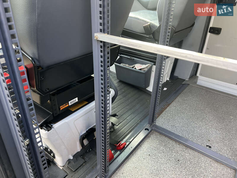 Микроавтобус грузовой (до 3,5т) Mercedes-Benz Sprinter 2005 в Долине