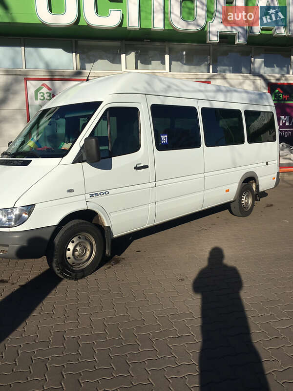 Міський автобус Mercedes-Benz Sprinter 2005 в Дніпрі