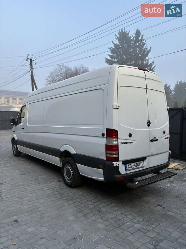 Вантажний фургон Mercedes-Benz Sprinter 2011 в Вінниці