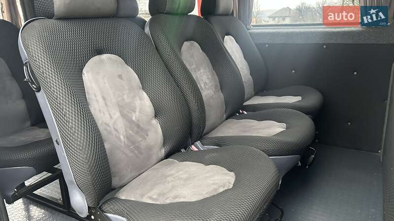 Седан Mercedes-Benz Sprinter 2006 в Черновцах