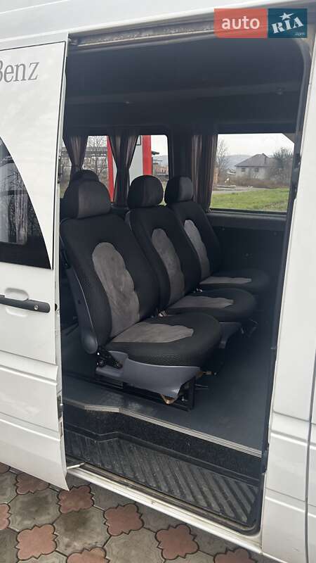 Седан Mercedes-Benz Sprinter 2006 в Черновцах