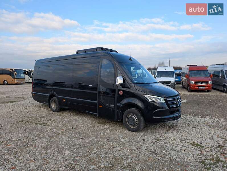 Туристичний / Міжміський автобус Mercedes-Benz Sprinter 2021 в Рівному