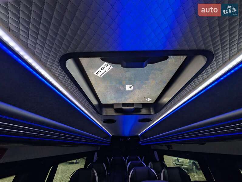Туристичний / Міжміський автобус Mercedes-Benz Sprinter 2021 в Рівному