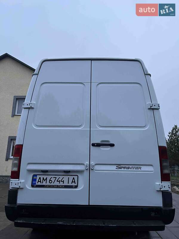 Грузопассажирский фургон Mercedes-Benz Sprinter 2004 в Житомире