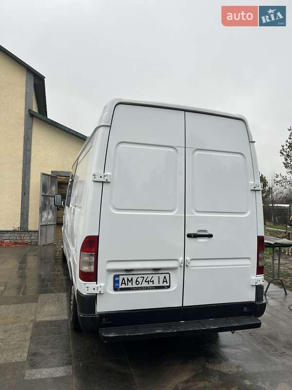 Грузопассажирский фургон Mercedes-Benz Sprinter 2004 в Житомире
