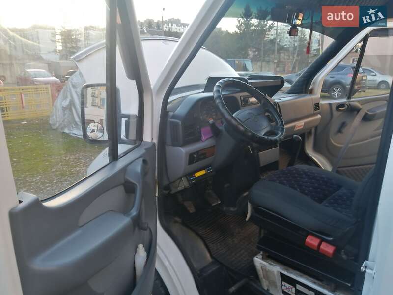 Микроавтобус Mercedes-Benz Sprinter 2000 в Ивано-Франковске