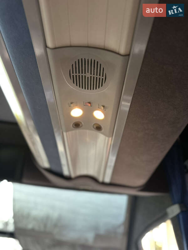 Туристический / Междугородний автобус Mercedes-Benz Sprinter 2004 в Коломые