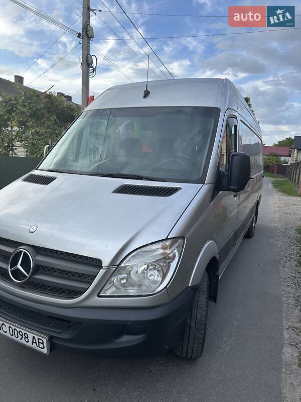 Вантажопасажирський фургон Mercedes-Benz Sprinter 2011 в Львові фото 14 Вантажопасажирський фургон Mercedes-Benz Sprinter 2011 в Львові