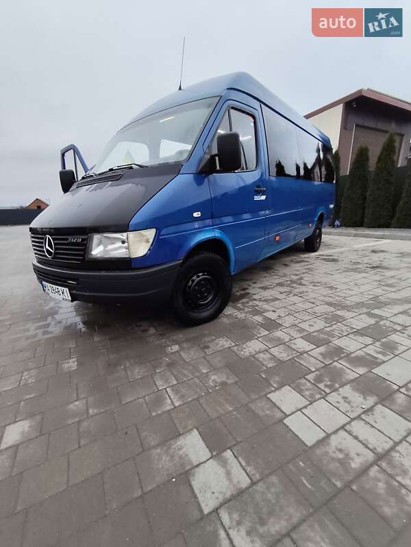 Грузопассажирский фургон Mercedes-Benz Sprinter 1997 в Каменец-Подольском