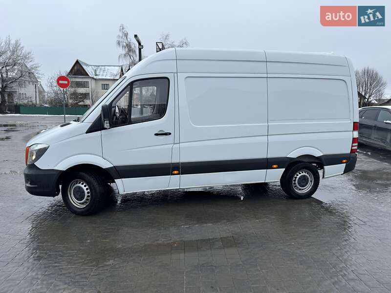 Вантажний фургон Mercedes-Benz Sprinter 2016 в Івано-Франківську