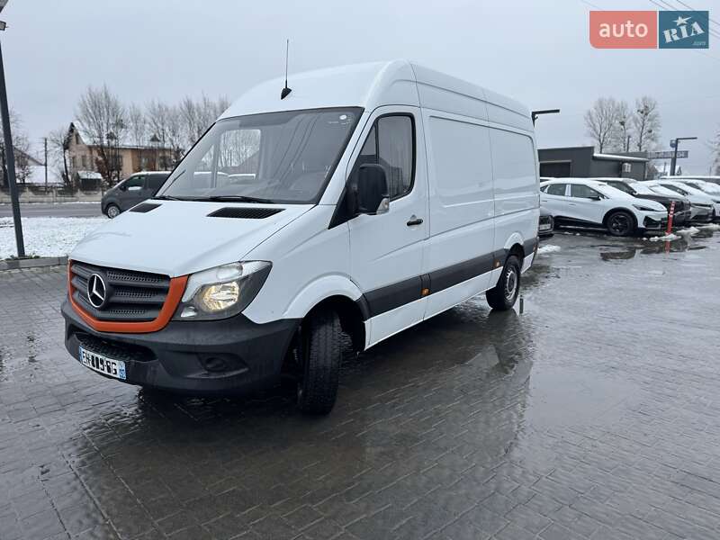 Вантажний фургон Mercedes-Benz Sprinter 2016 в Івано-Франківську