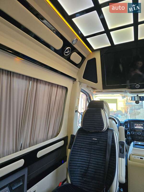 Мінівен Mercedes-Benz Sprinter 2016 в Рені