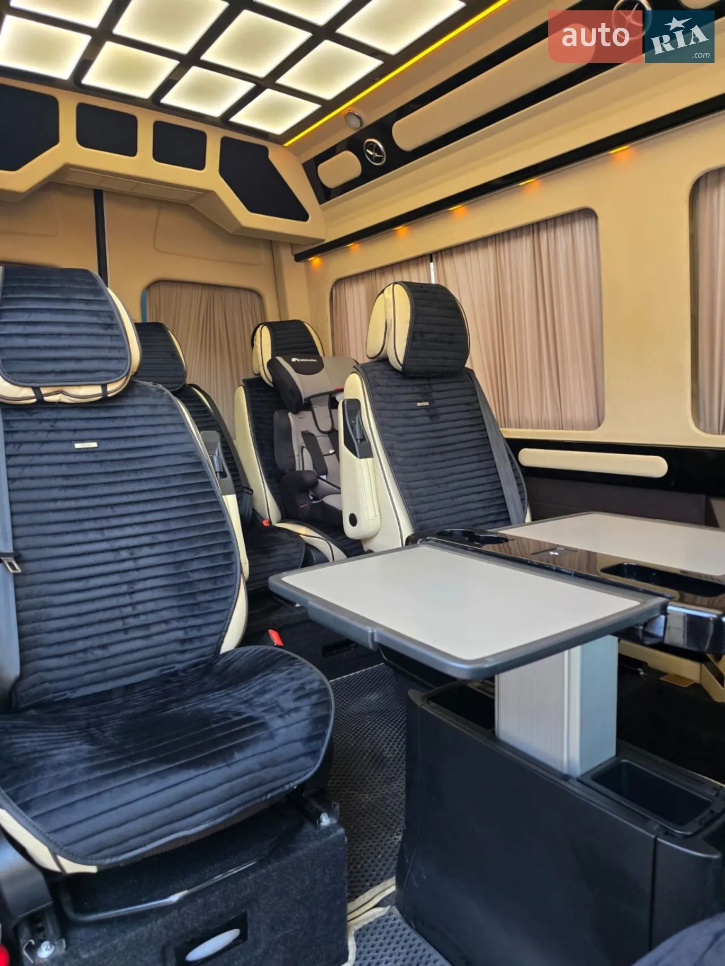 2016 Mercedes-Benz Sprinter - мініатюра 11