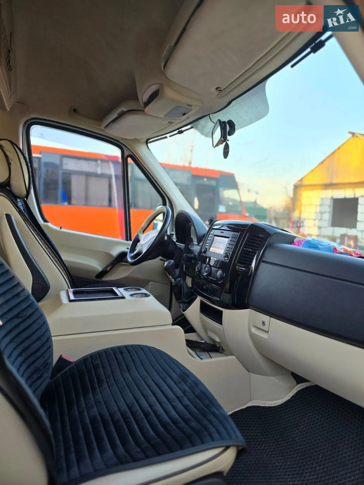 2016 Mercedes-Benz Sprinter - мініатюра 16