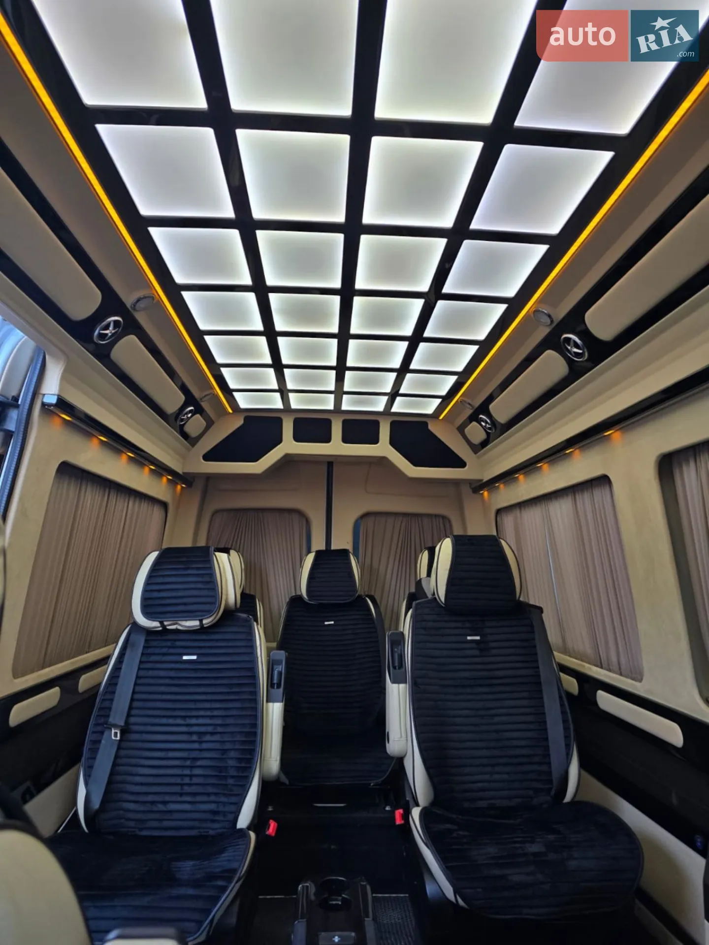 2016 Mercedes-Benz Sprinter - мініатюра 20