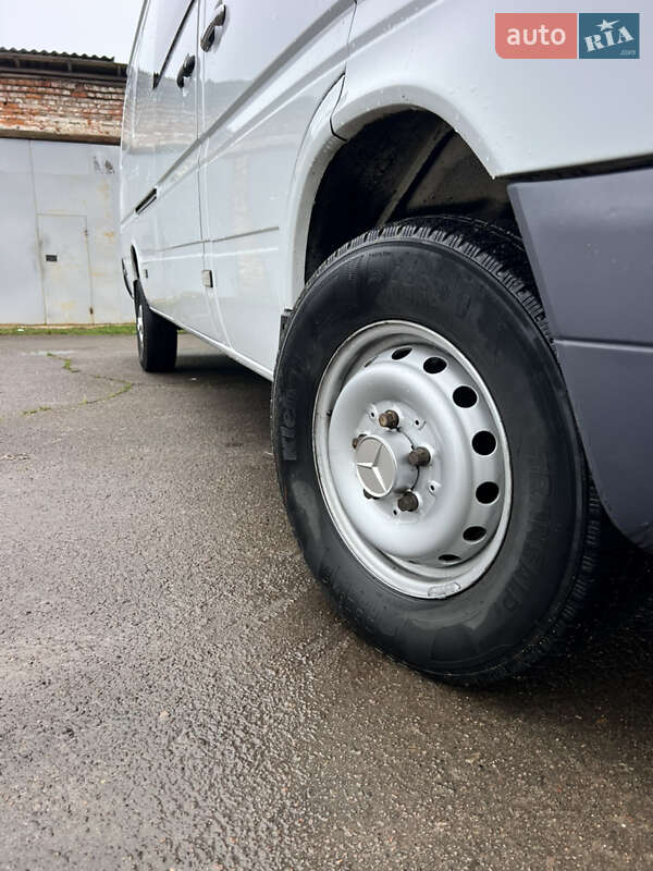 Вантажопасажирський фургон Mercedes-Benz Sprinter 2002 в Сарнах