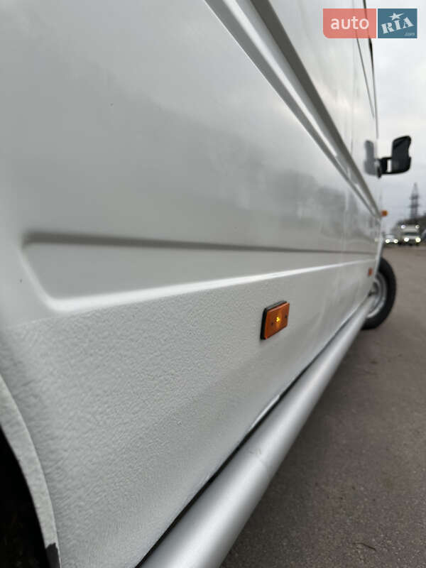 Вантажний фургон Mercedes-Benz Sprinter 2003 в Вінниці