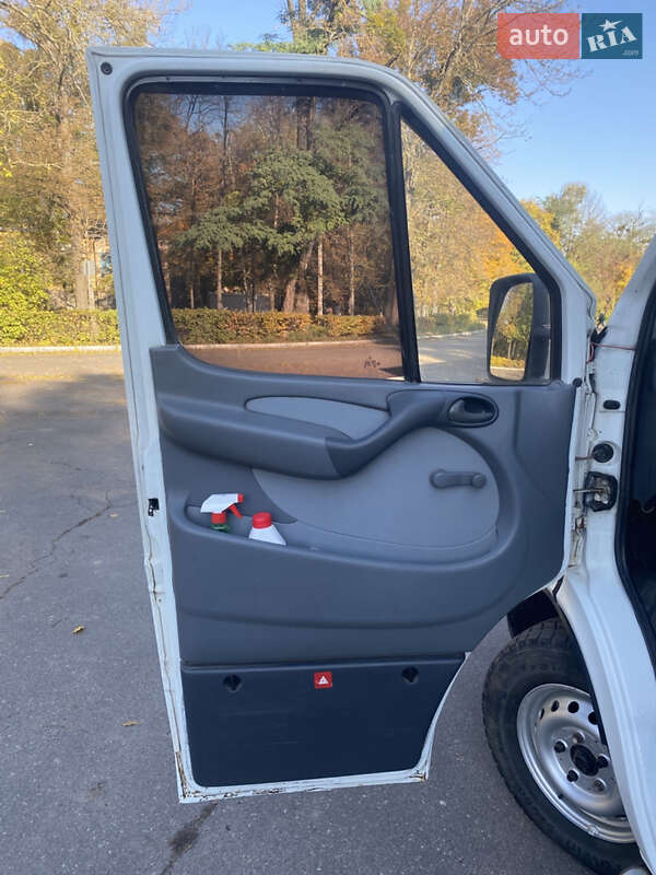 Вантажний фургон Mercedes-Benz Sprinter 2003 в Вінниці