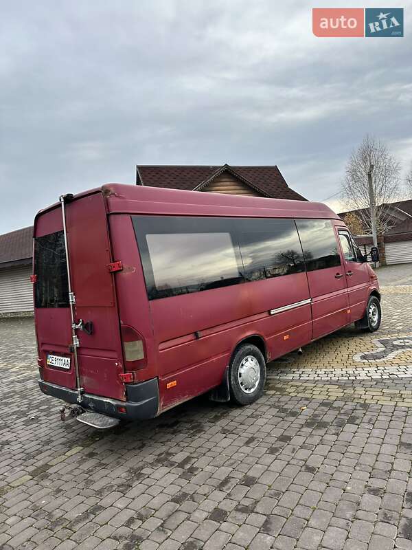 Грузопассажирский фургон Mercedes-Benz Sprinter 2005 в Черновцах