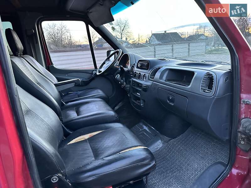 Грузопассажирский фургон Mercedes-Benz Sprinter 2005 в Черновцах