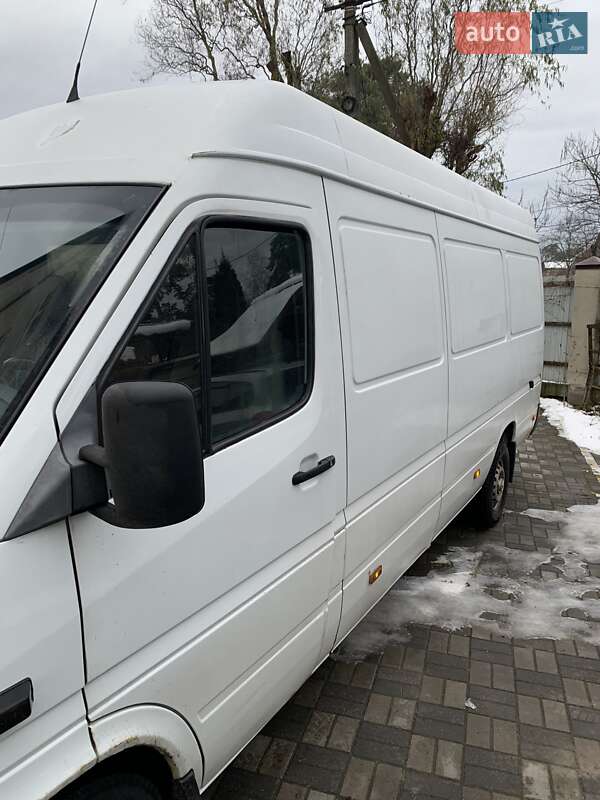 Вантажний фургон Mercedes-Benz Sprinter 2003 в Львові