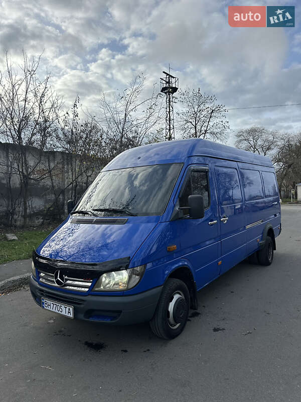 Вантажний фургон Mercedes-Benz Sprinter 2005 в Одесі