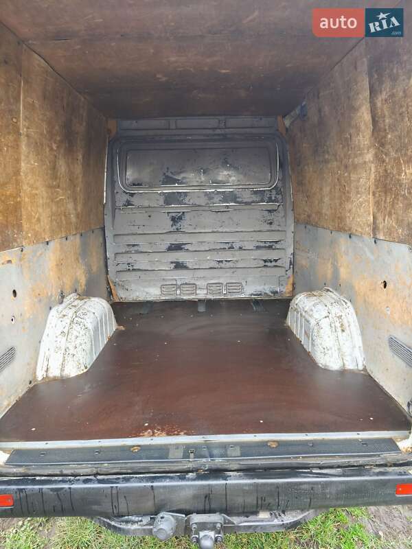 Грузопассажирский фургон Mercedes-Benz Sprinter 2005 в Радомышле