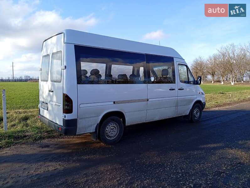 Mercedes-Benz Sprinter 2004