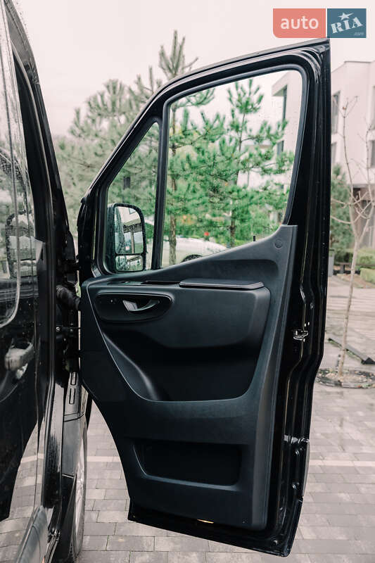 Мінівен Mercedes-Benz Sprinter 2023 в Ужгороді фото 65 Мінівен Mercedes-Benz Sprinter 2023 в Ужгороді