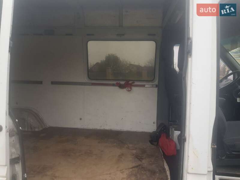 Микроавтобус Mercedes-Benz Sprinter 2002 в Киеве фото 2 Микроавтобус Mercedes-Benz Sprinter 2002 в Киеве