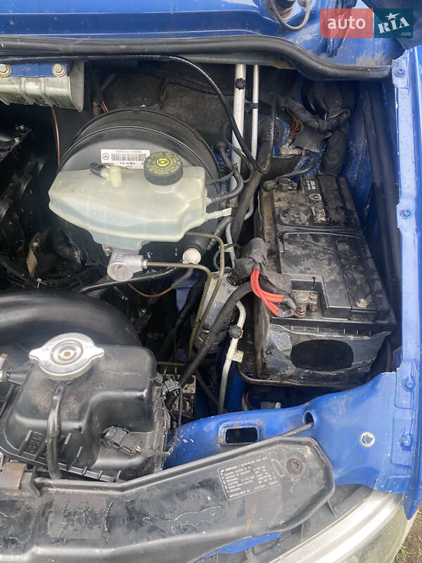 Минивэн Mercedes-Benz Sprinter 2004 в Дубровице