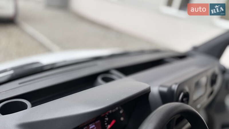 Вантажний фургон Mercedes-Benz Sprinter 2020 в Новояворівську