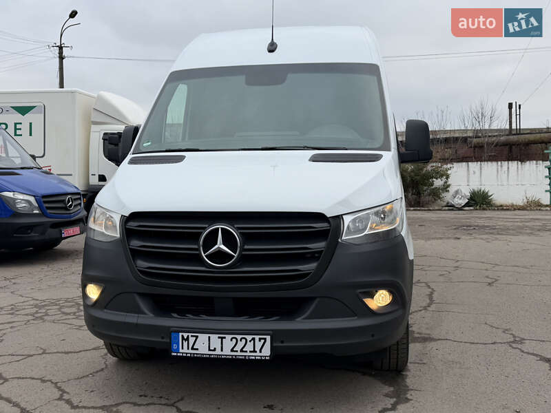 Вантажний фургон Mercedes-Benz Sprinter 2020 в Рівному
