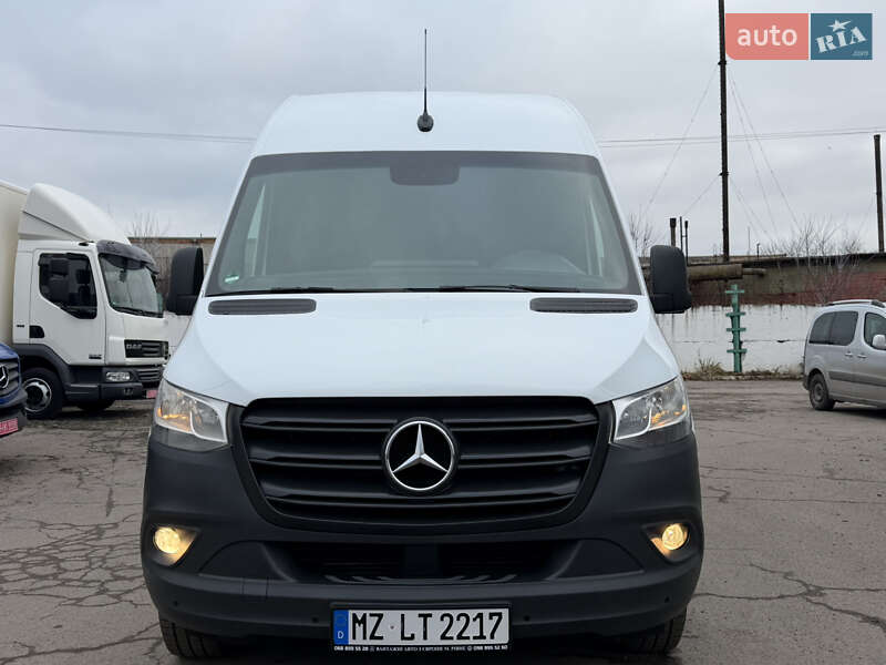 Вантажний фургон Mercedes-Benz Sprinter 2020 в Рівному
