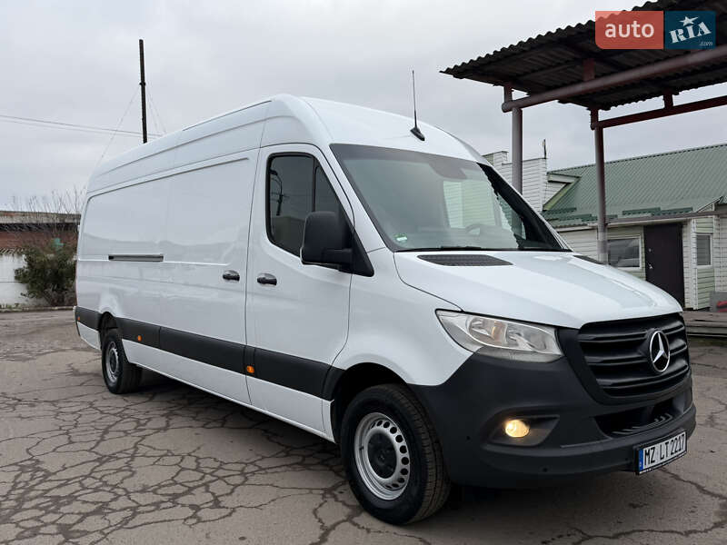 Вантажний фургон Mercedes-Benz Sprinter 2020 в Рівному