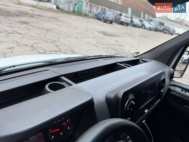 Вантажний фургон Mercedes-Benz Sprinter 2020 в Рівному