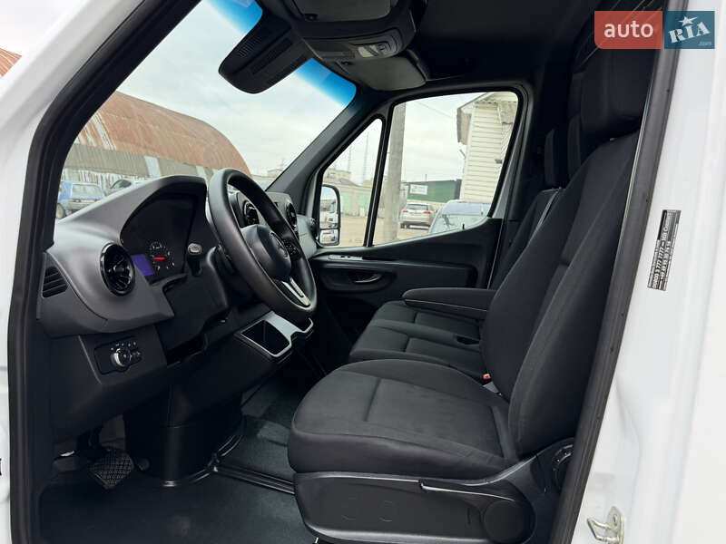 Вантажний фургон Mercedes-Benz Sprinter 2020 в Рівному